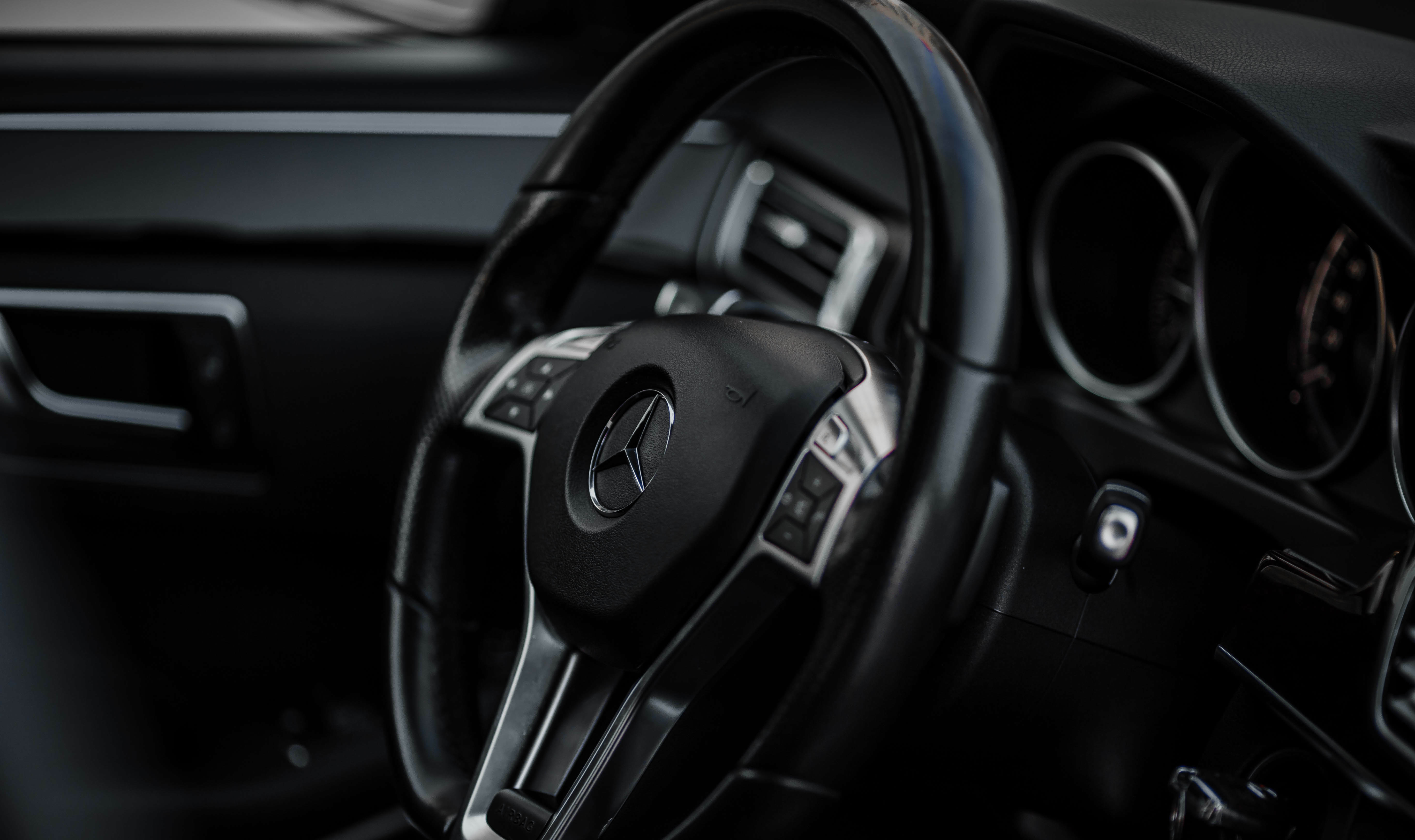 Mercedes E-Class AMG 5