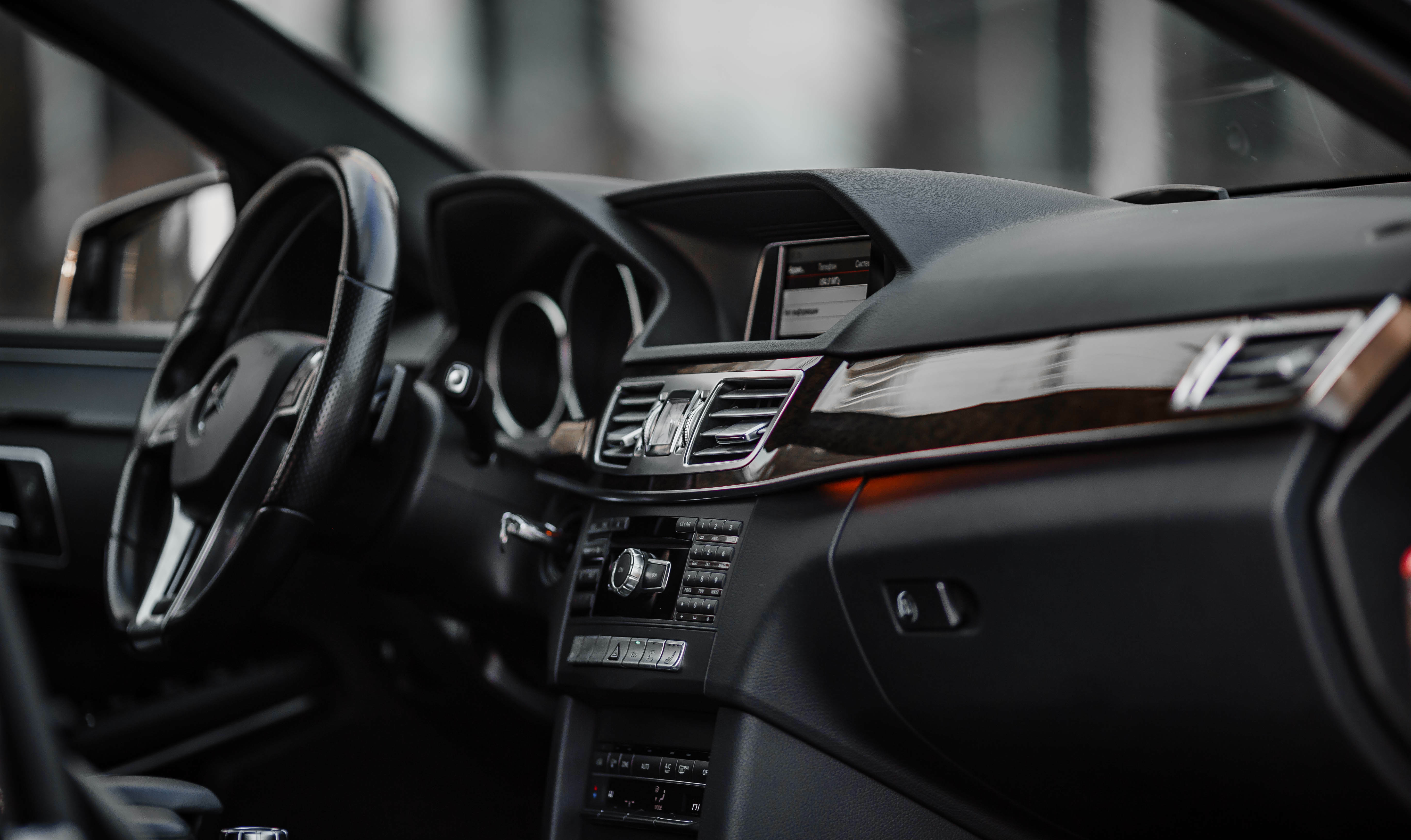 Mercedes E-Class AMG 7