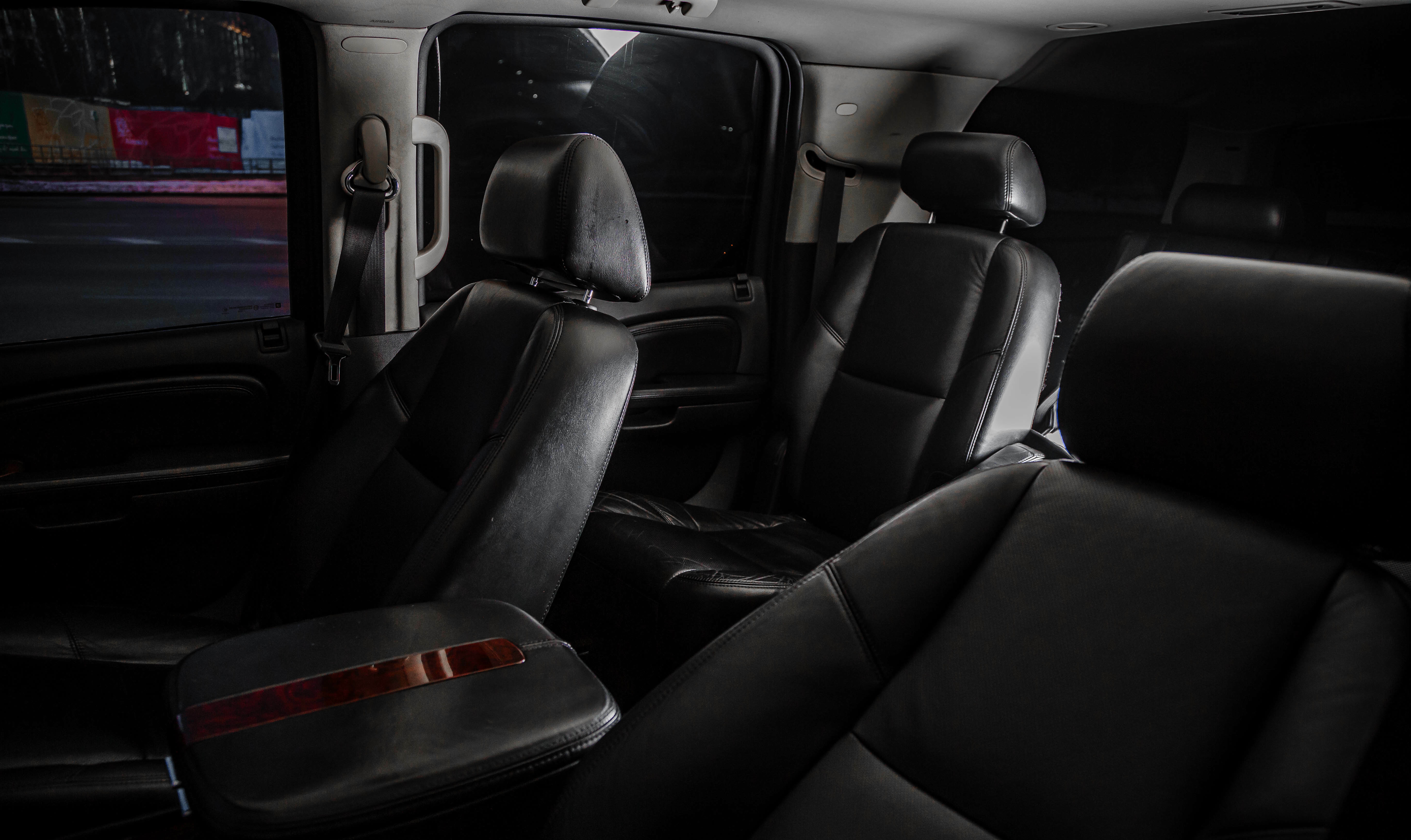 Cadillac Escalade ESV 5